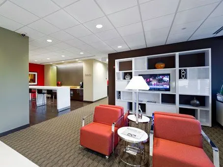 Regus - Landmark Conway Farms - S. Saunders Road - Lake Forest - IL - Media 1