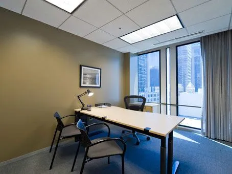 Regus - One Embarcadero Center - San Francisco - Thumbnail 2
