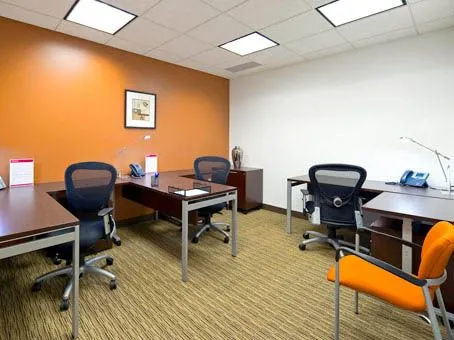 Regus - Hub Tower - Walnut Street - Des Moines - IA - Media 1