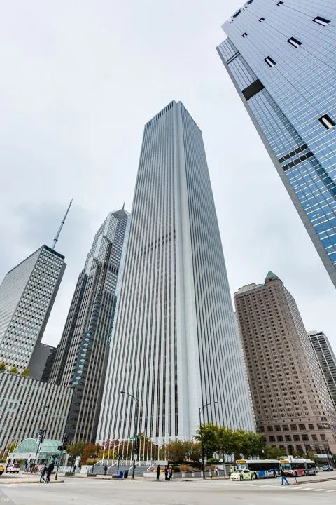 Carr Workplaces - Aon Center - East Randolph Street - Chicago - IL - Media 1