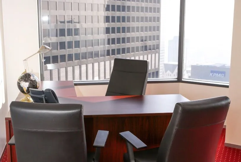 Servcorp - Figueroa at Wilshire Building - South Figueroa Street, Los Angeles - CA - Media 1
