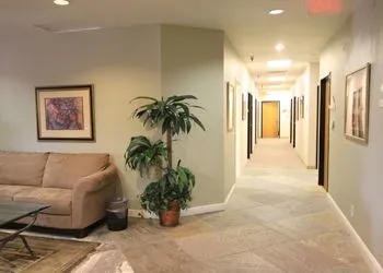 Paseo Business Center - E. Thousand Oaks Blvd, Westlake Village - CA - Thumbnail 4