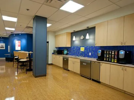 Regus - St Charles - The Plaza - Illinois Street, St Charles - IL - Thumbnail 3
