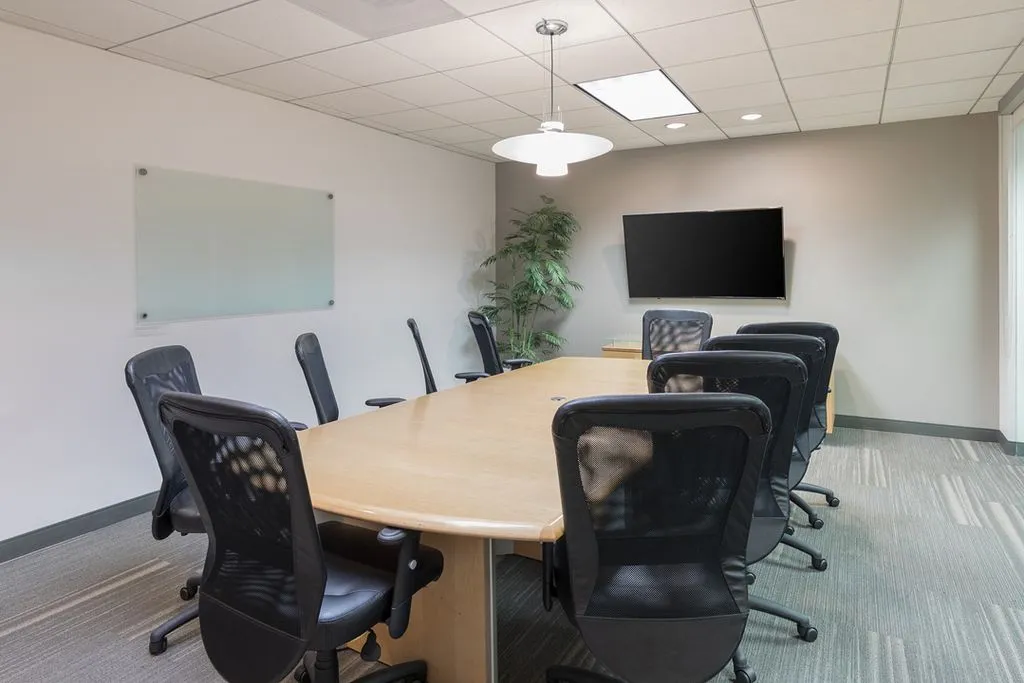Premier Workspaces - BUR - Burbank - CA - West Olive Avenue - Thumbnail 4