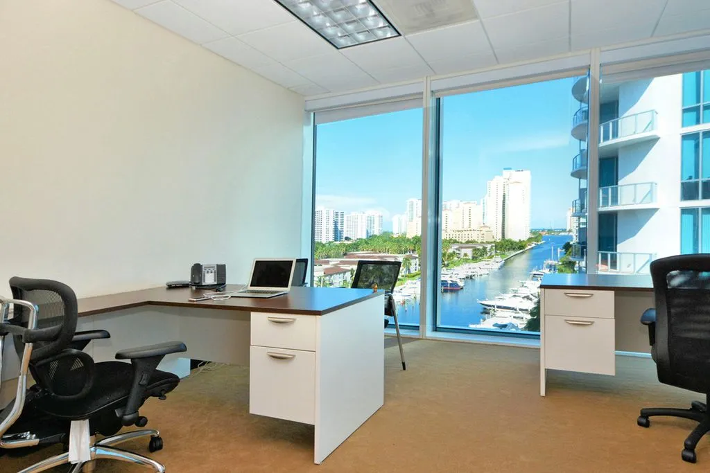 Premier Workspaces - AHC - Aventura - FL - Harbour Centre - N.E. 29th Ave - Thumbnail 2
