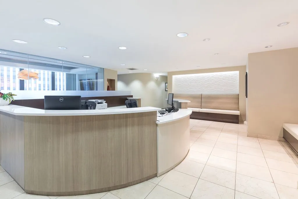 Premier Workspaces - OCE - Long Beach - CA - 100 Oceangate - Thumbnail 2