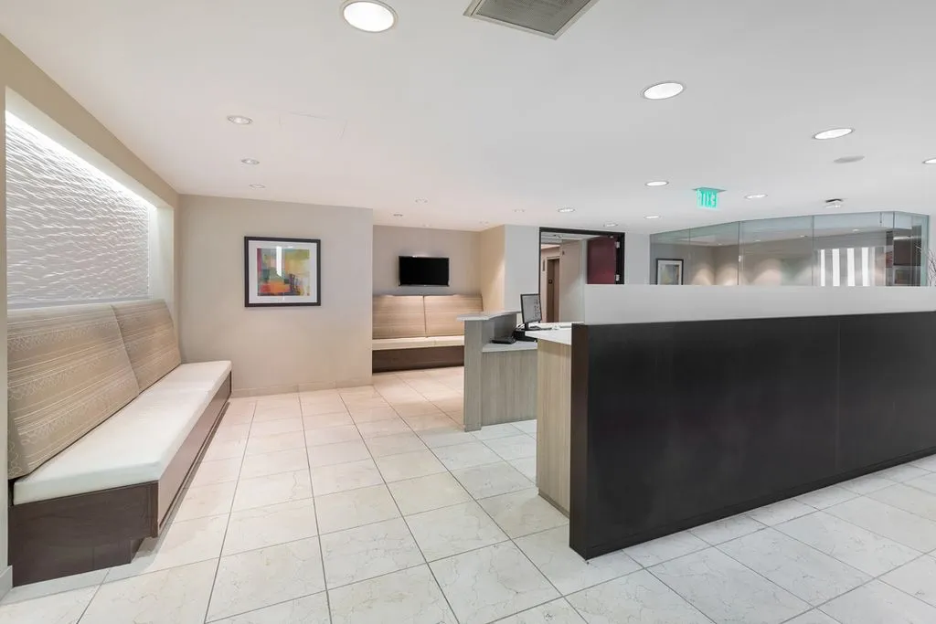 Premier Workspaces - OCE - Long Beach - CA - 100 Oceangate - Media 1