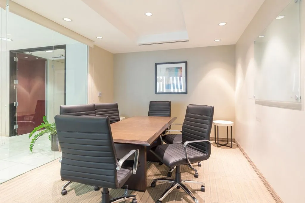 Premier Workspaces - OCE - Long Beach - CA - 100 Oceangate - Thumbnail 3
