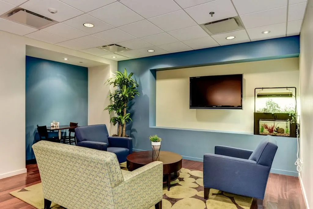 Carr Workplaces - Rosslyn - 1001 19th Street North, Arlington - VA - Thumbnail 4