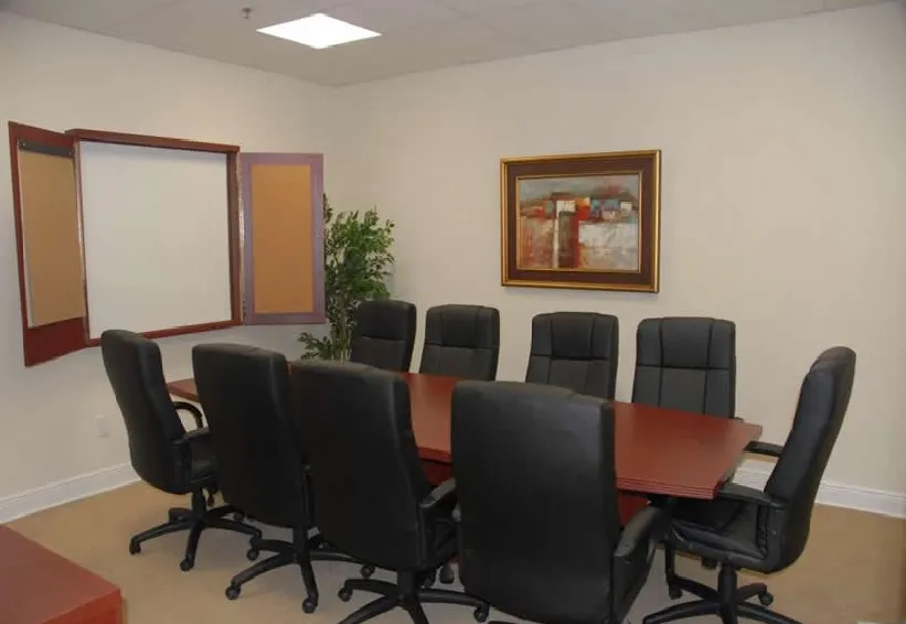 Crosstown Executive Suites - 1503 S. US Hwy 301, Tampa - FL - Thumbnail 4