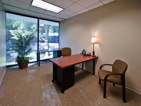 Regus - Sterling Pointe - 303 Perimeter Center North - Atlanta, GA - Thumbnail 4