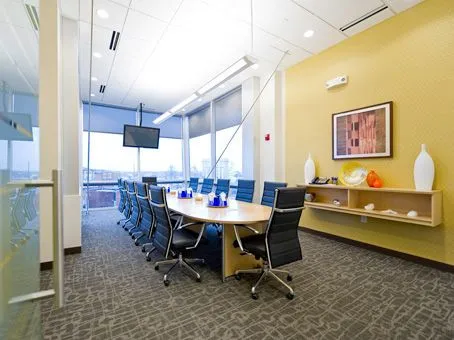 Regus - West Glen Town Center, 5550 Wild Rose Lane, West Des Moines - Iowa - Thumbnail 4