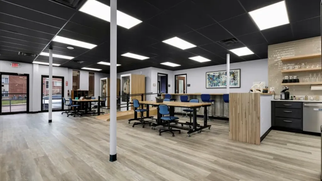 DropDesk Pass 12/10 at Dec 10 Office Building in Long Beach, New York — photo 1 of 3