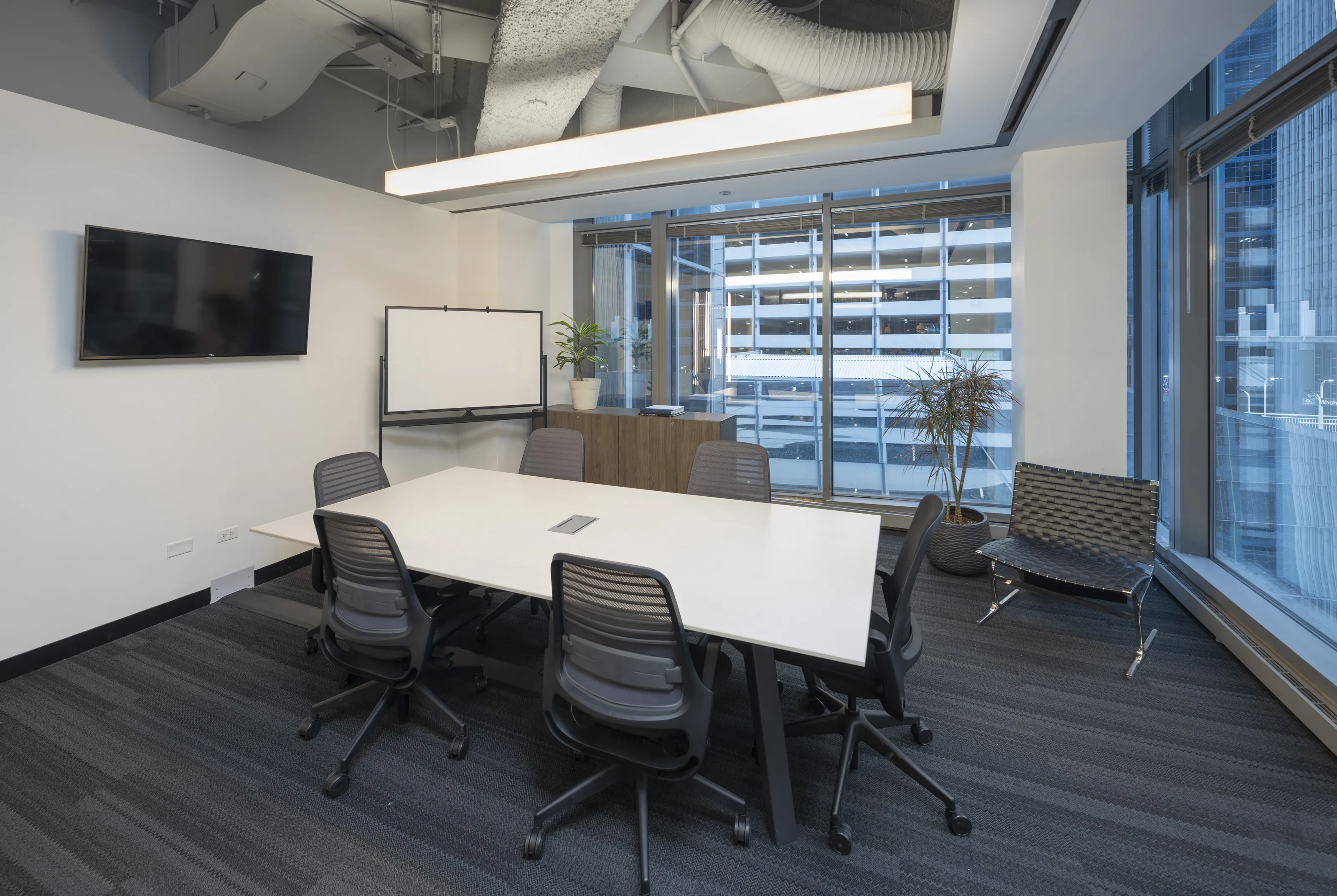 Conference Room 002 - Thumbnail 2