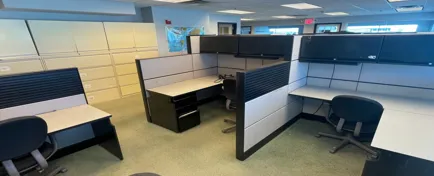 Meeting Room - Thumbnail 2