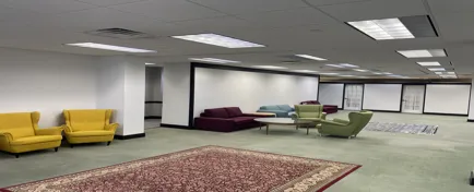 Large Meeting Room - Thumbnail 3