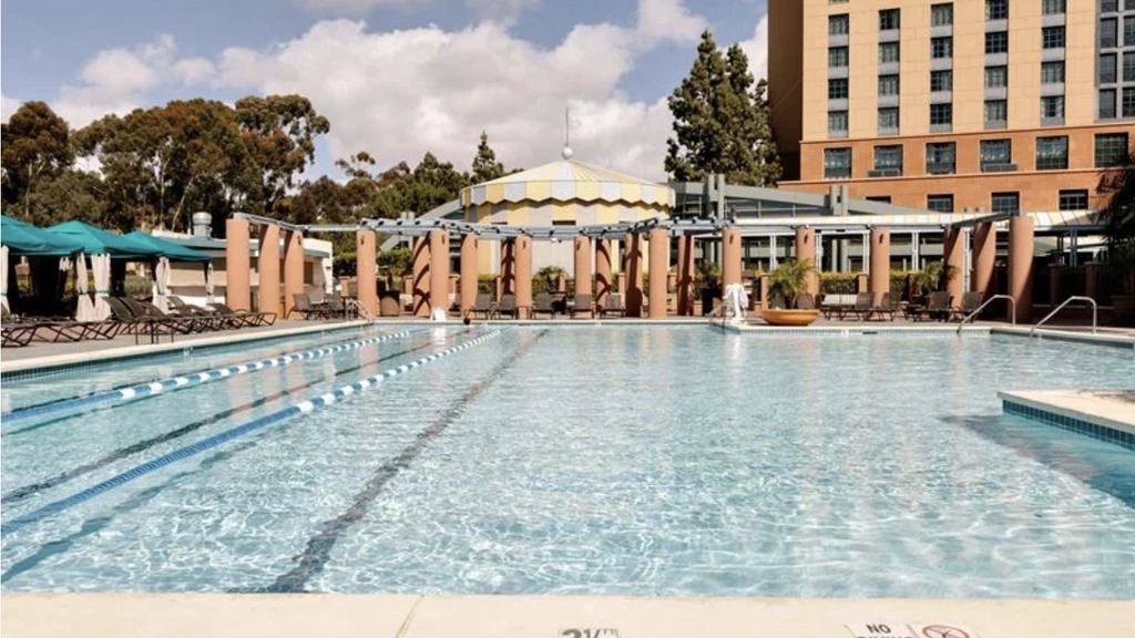 Ocean View Coworking Half-Day Pass | Flexible Workspace by the Coast - Media 1