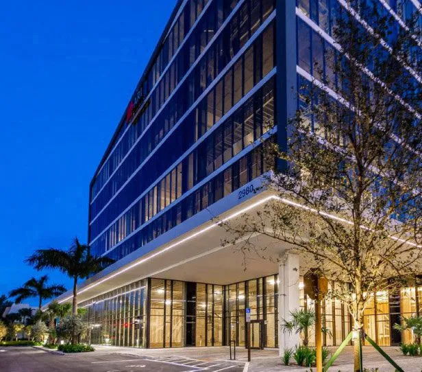 Iconic Workspaces - 2980 NE 207 Street, Aventura - Thumbnail 3