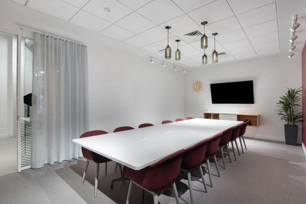 Spaces USA- North West Raleigh St, Portland - Media 1