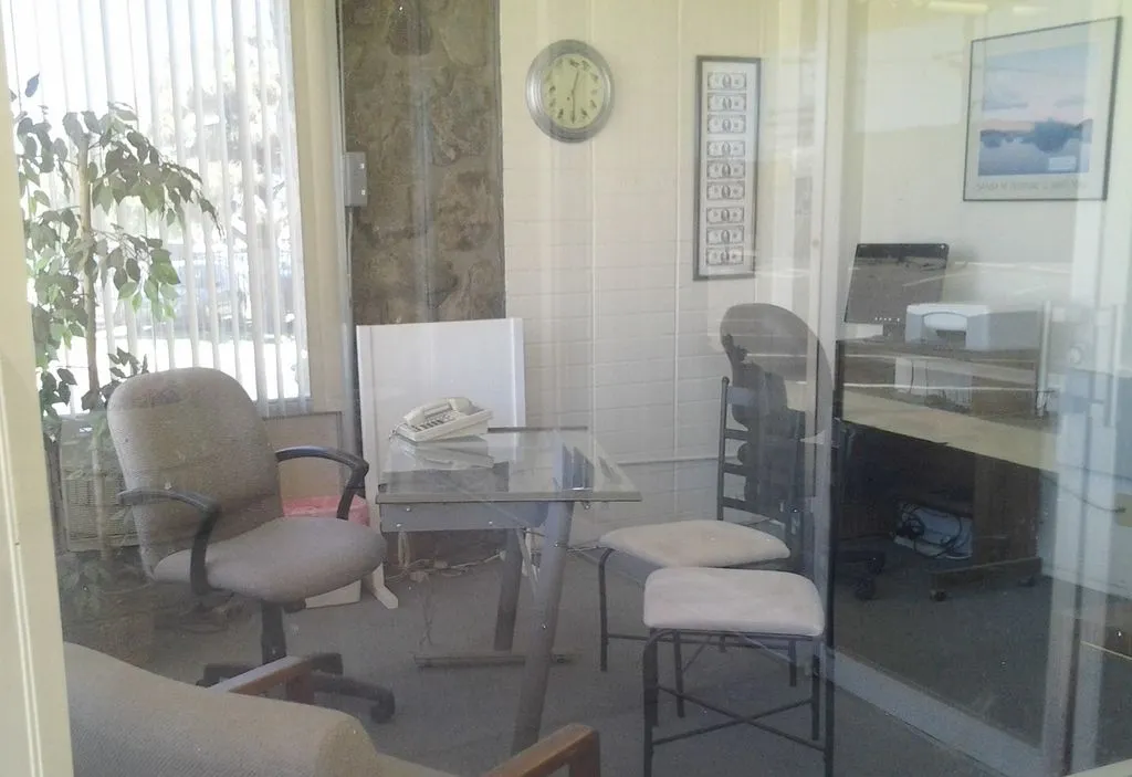 Fox Executive Offices - Madeira Drive, Albuquerque - New Mexico - Thumbnail 4