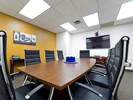 Regus - Clark Tower - Poplar Avenue - Memphis, TN - Thumbnail 4