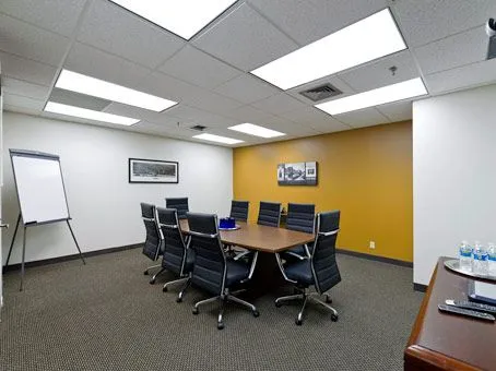 Regus - Clark Tower - Poplar Avenue - Memphis, TN - Media 1